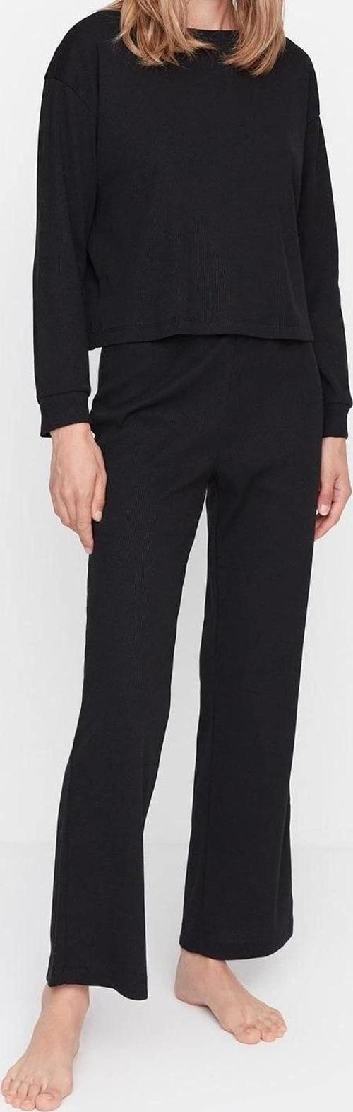 Tarz Rahat Uzun Kollu Boru Paça Fitilli Örme Pijama Takımı