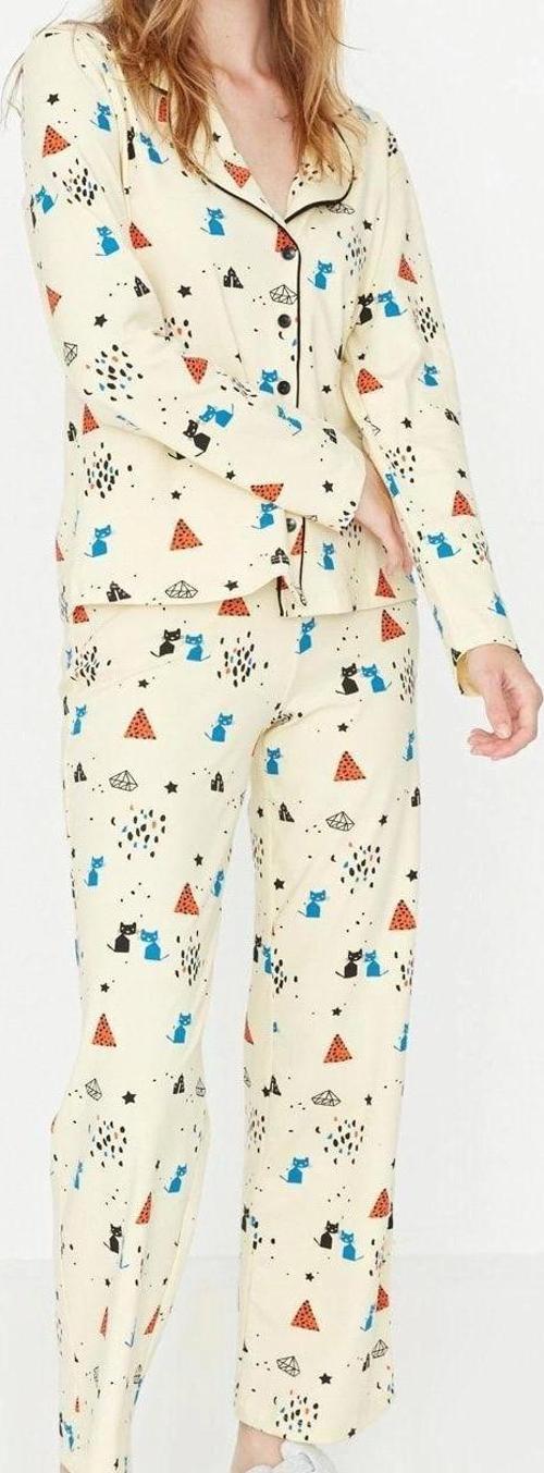 Tarz Rahat Uzun Kollu Boru Paça %100 Pamuklu Desenli Örme Pijama Takımı