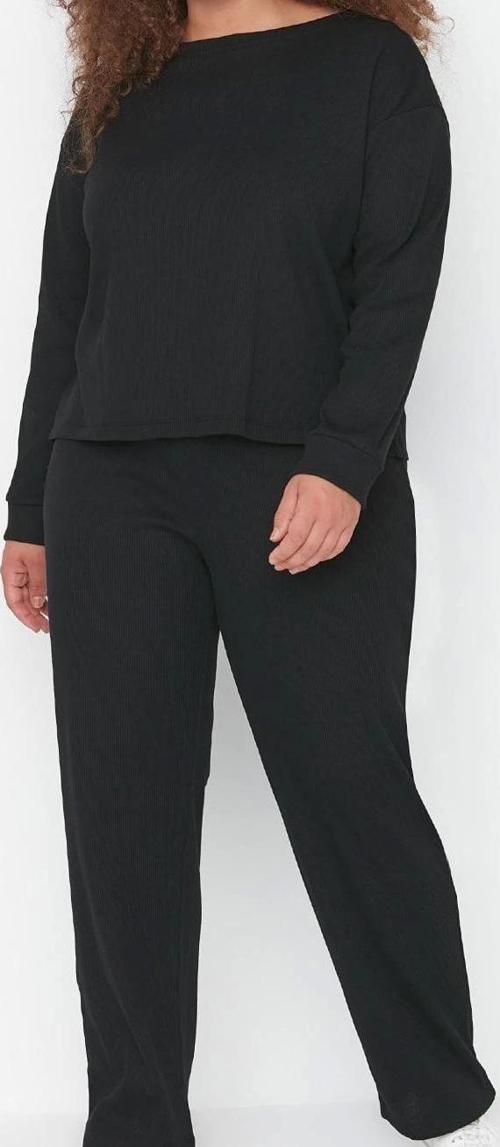 Tarz Rahat Büyük Beden Uzun Kollu Dar Paça Pijama Takımı