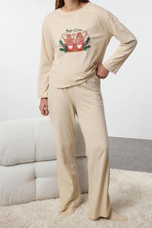 Tarz Rahat Uzun Kollu Boru Paça Kadın Yılbaşı Temalı Örme Pijama Takımı