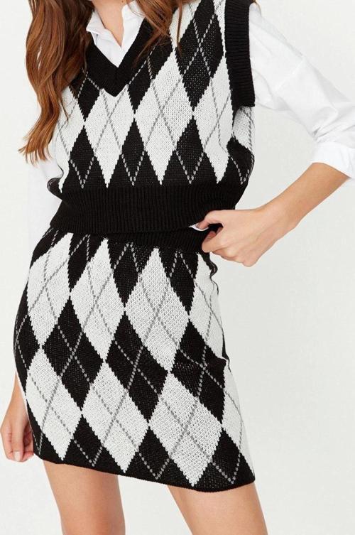 Tarz Kadın Modern Moda Normal Bel Geniş Paça V Yaka Crop Desenli Jakarlı Triko Alt-Üst Takım