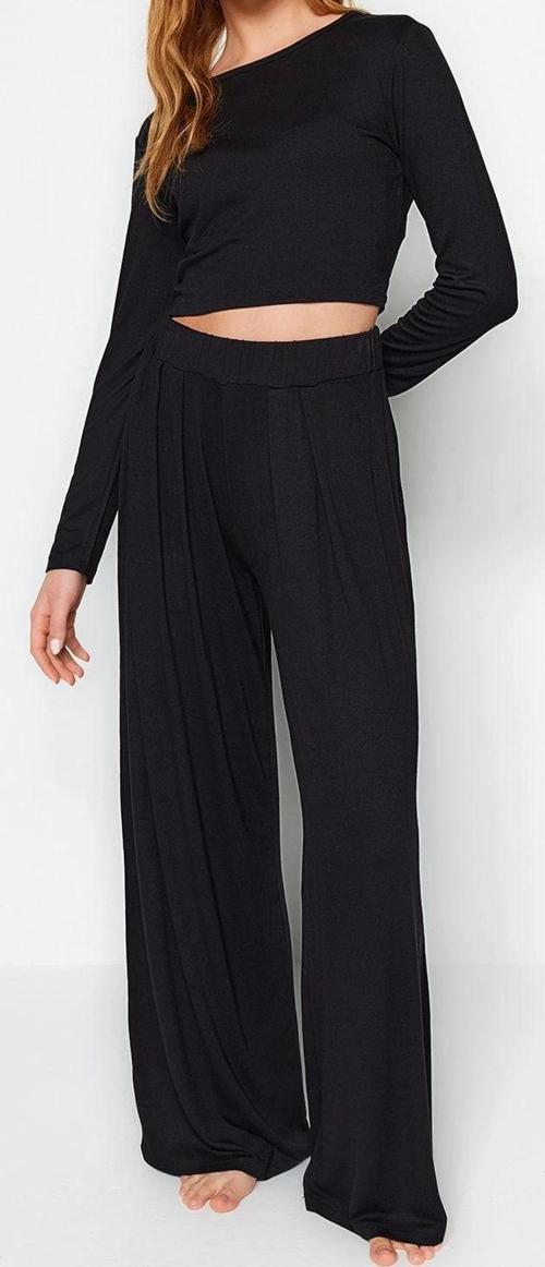 Tarz Rahat Uzun Kollu Geniş Paça Viskon Örme Pijama Takımı