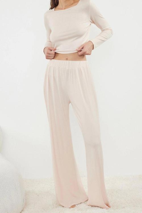Tarz Rahat Uzun Kollu Geniş Paça Viskon Örme Pijama Takımı