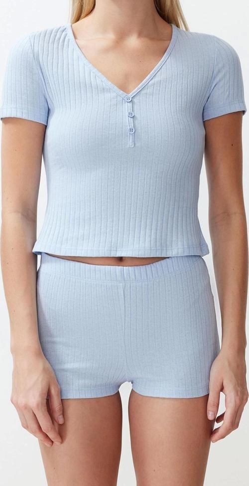 Tarz Rahat Kısa Kollu Dar Paça Düğme Detaylı Fitilli Örme Pijama Takımı