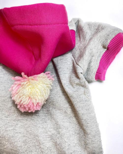 Pink PON Gri Kapşonlu Sweatshirt Köpek Kıyafeti 2XL (5 -6,5 Kg )