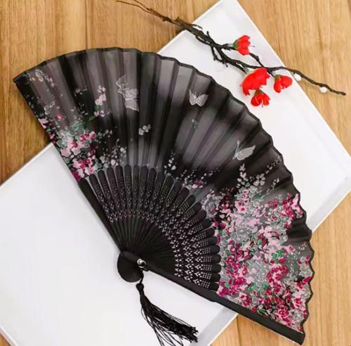 - Vintage Bambu Beyaz Çiçek Ve Kelebek Desenli Şık Japon Yelpaze Özel Tasarım