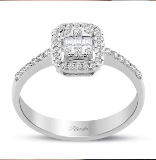 0.30 Ct Modern Tasarım Baget Kare Tektaş Yüzük