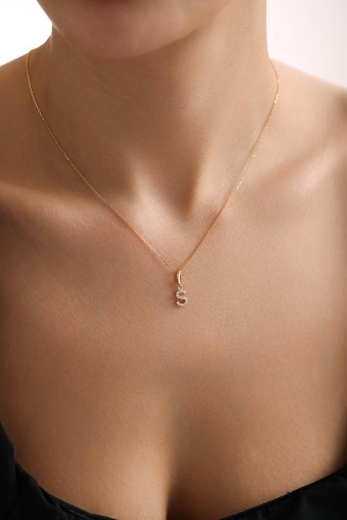 Taşlı S Harf Kilitli Charm Kolye