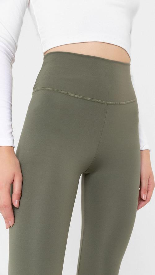 Karyoka Dikiş Detaylı Toparlayıcı Sportif Detaylı Ekstra Esnek Kadın Tayt @Amazon