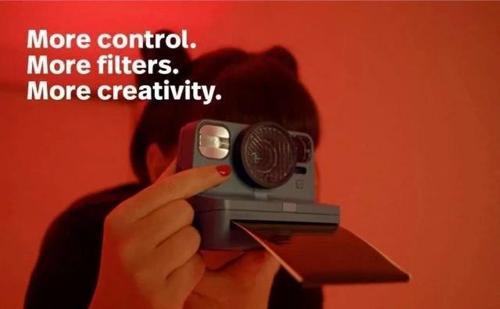 Now I-Tipi Anında Film Kamerası Forest Green, 8 Film Bundle