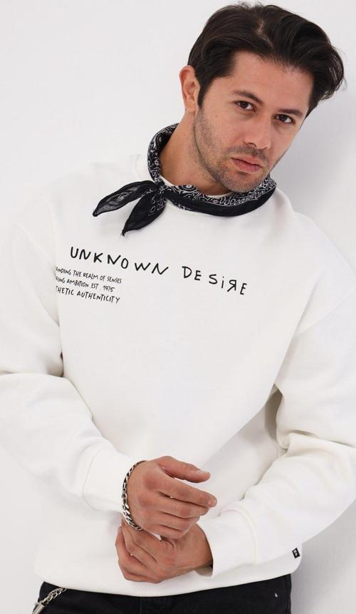 Bisiklet Yaka Içi Polar Unknown Desire Yazı Baskılı Beyaz Oversize Hoodie Sweatshirt