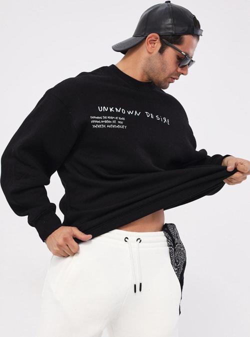 Bisiklet Yaka İçi Polar Unknown Desire Yazı Baskılı Siyah Oversize Sweatshirt