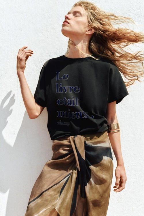 The Champ Le Livre Etait Mieus Yazılı Kadın Siyah T-Shirt