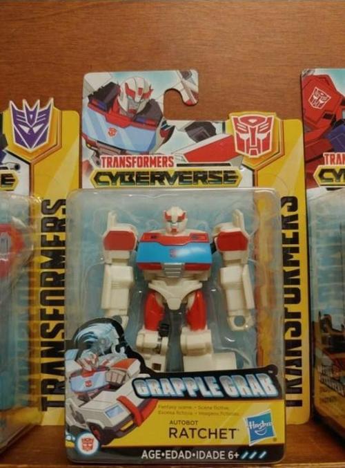 Cyberverse Robot Figures RATCHET