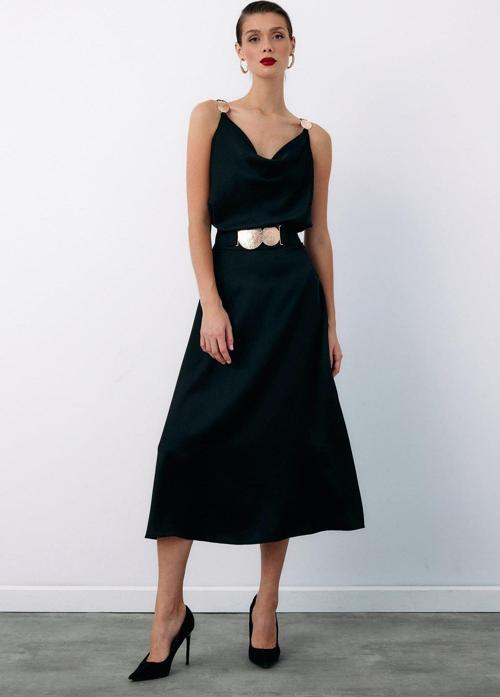 Kemer Aksesuarlı Kloş Etek - Siyah