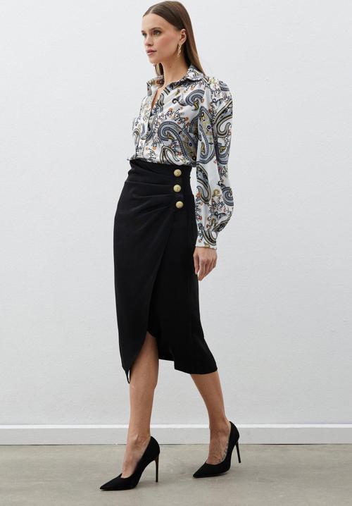 Düğme Aksesuarlı Saten Krep Etek - Siyah