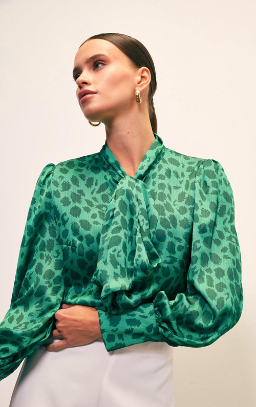 Fularlı Leopar Desenli Gömlek - Yeşil