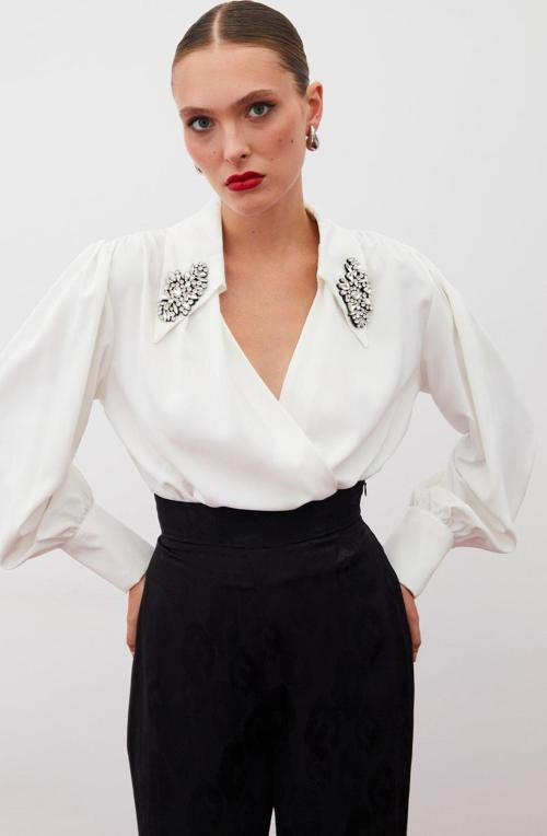 Aksesuar Detaylı Bodysuit Bluz - Ekru