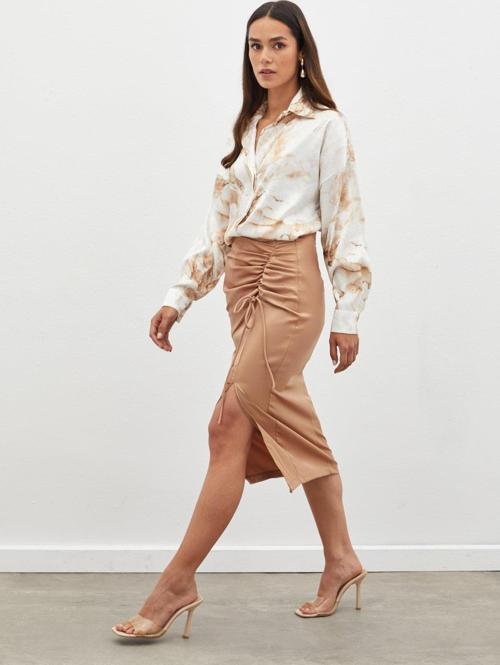 Büzgü Detaylı Saten Etek - Camel