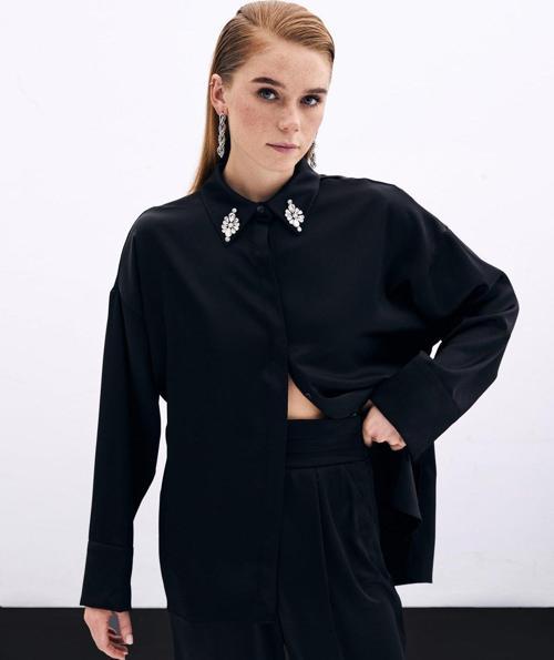 Aksesuar Detaylı Gömlek - Siyah