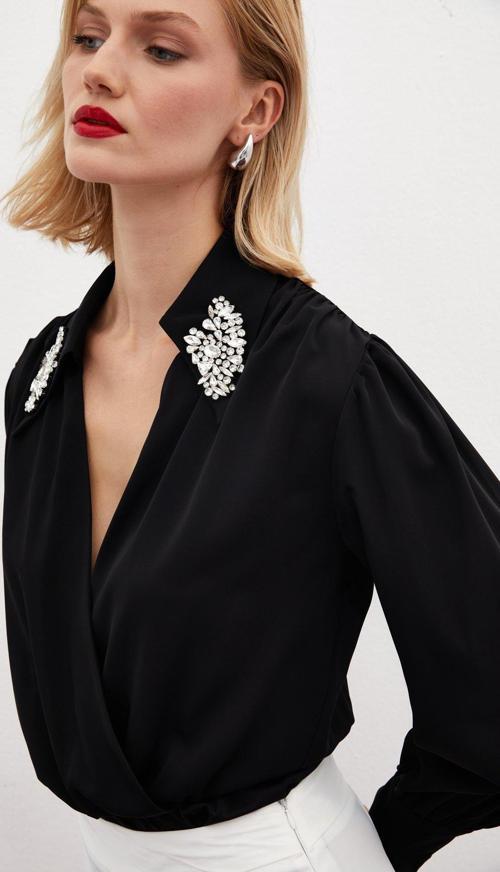 Aksesuar Detaylı Bodysuit Bluz - Siyah