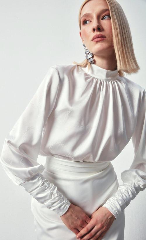 Zincir Desenli Saten Bluz - Ekru