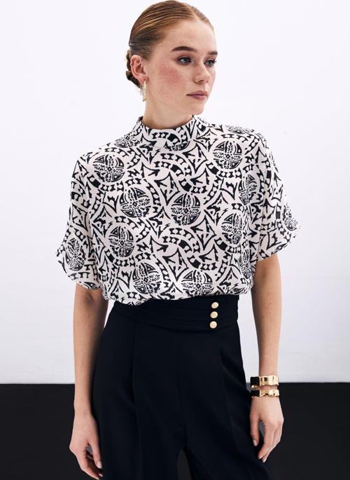 Kısa Kol Desenli Bluz - Ekru
