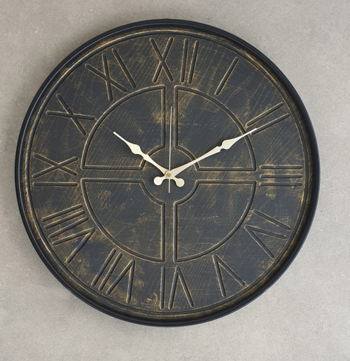 Siyah Metal Kasalı Siyah-Altın Duvar Saati 50X50Cm