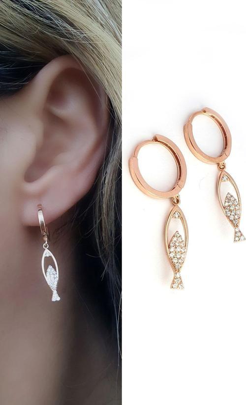 Pırlanta Parlaklığında Zirkon Taşlı 925ayar Gümüş  Üzerine Rose Altın Balık Figürlü Küpe 