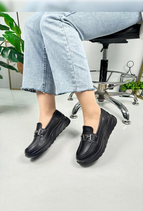 Günlük Kadın Loafer V Tokalı Kalın Topuklu Tırtıklı Tabanlı Oval Burunlu Makosen Ayakkabı 7697