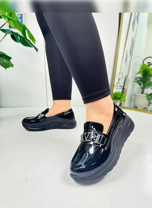 Günlük Kadın Loafer V Tokalı Kalın Topuklu Tırtıklı Tabanlı Oval Burunlu Makosen Ayakkabı 7697
