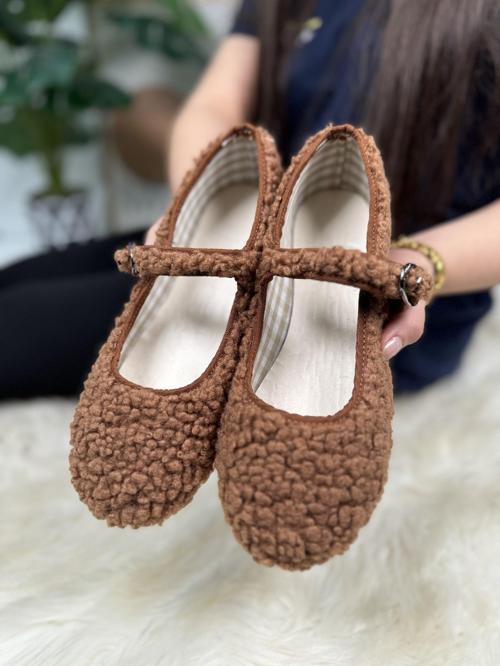 Günlük Kadın Tokalı Babet  Alçak Topuklu Tırtıklı Taban Peluş Hafif Oval Burunlu Ayakkabı 377