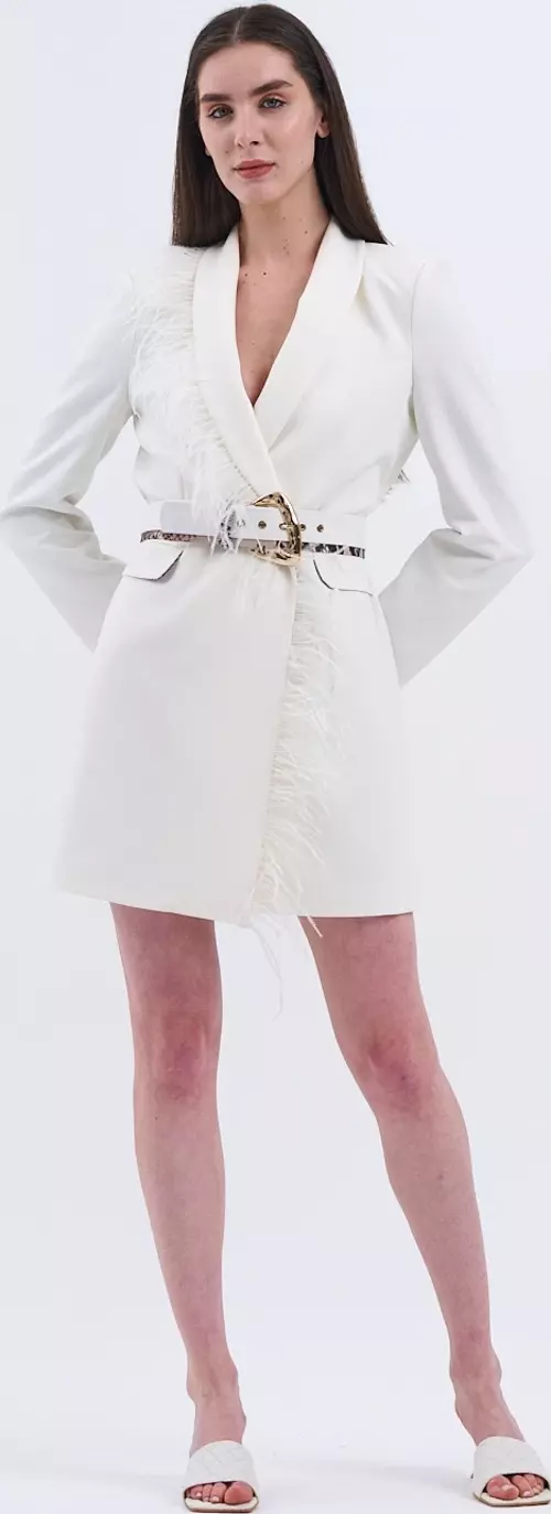 Zarafetin Ve Şıklığın Buluştuğu Nokta Tüylü Ceket Elbise ile tarzınızı yansıtın