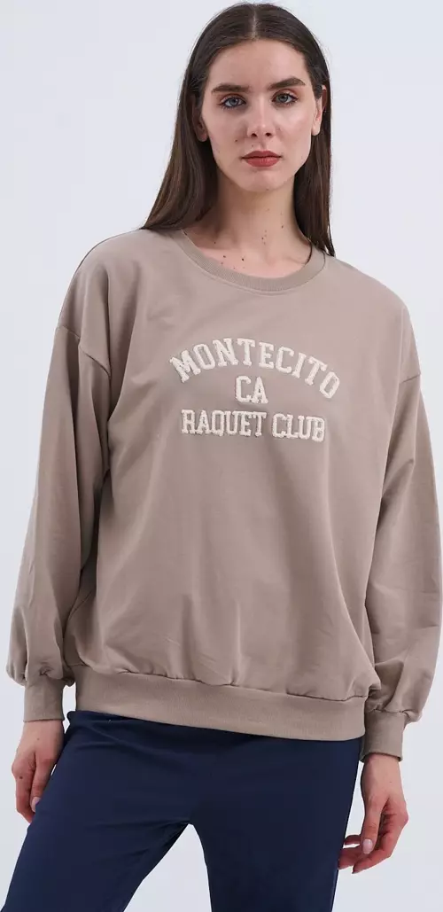 Şıklığı ve rahatlığı bir arada sunan Sweatshirt.