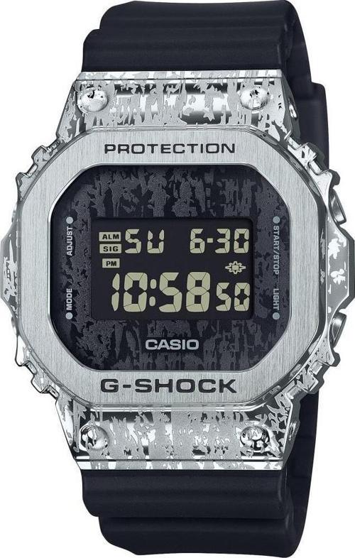 GM-5600GC-1DR Casio G-Shock Erkek Kol Saati