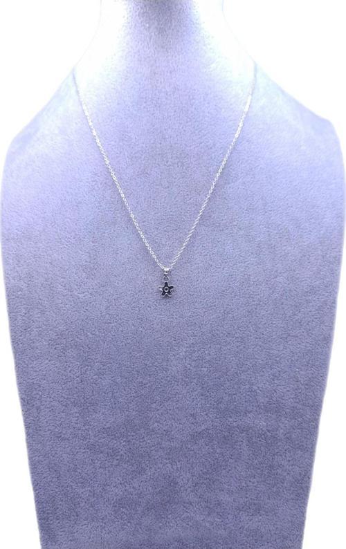 Minimalist Yıldız Kolye