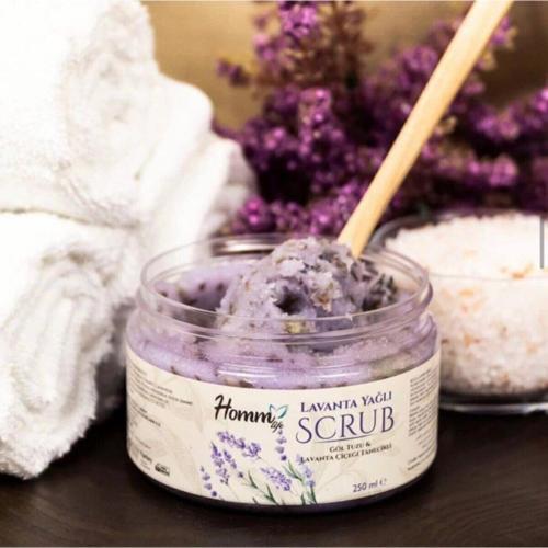 Lavanta Yağlı Bitki Tanecikli Scrub 250 Ml