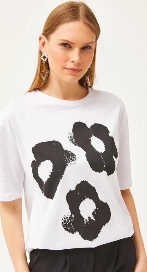 Papatya Baskılı Rahat Kalıp T-Shirt