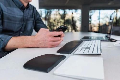 İnce Klavyeler için ErgoSoft Bilek Desteği (K52800WW) Standard