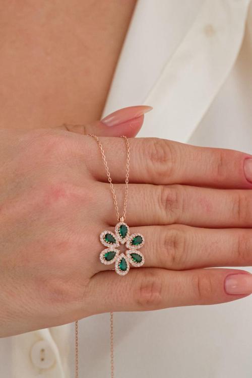 925 Ayar Gümüş Zirkon Taşlı Yonca Kolye