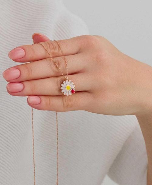 Kadın 925 Ayar Gümüş Rose Uğur Böceği Detaylı Papatya Kolye