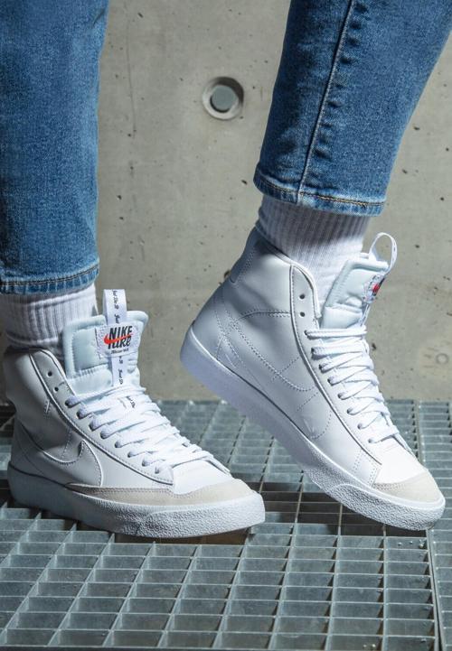 Blazer Mıd 77 SE Dance Hakiki Deri Bilekli Kadın Sneaker Ayakkabı Beyaz