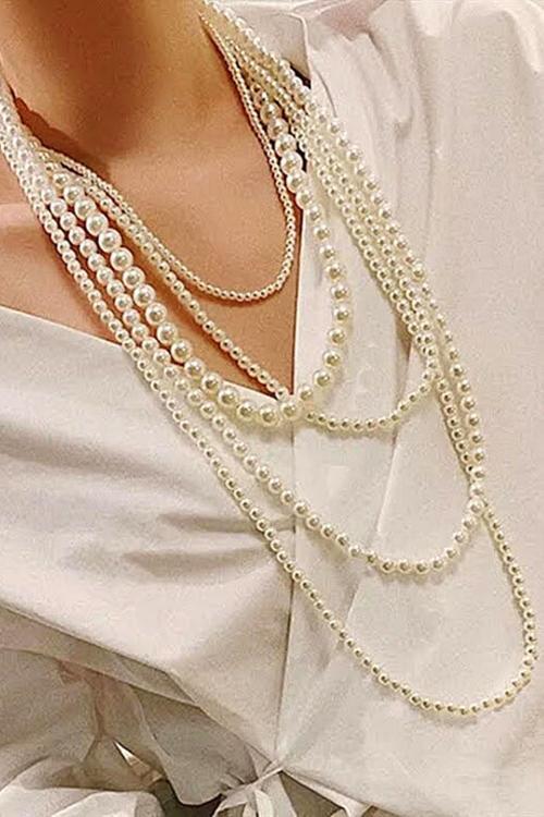 ÇOKLU UZUN İNCİLİ ELEGANT KOLYE