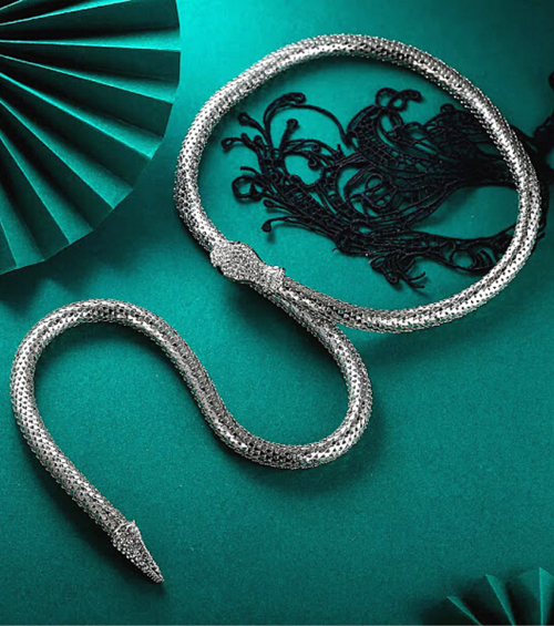 TAŞLI YILAN DETAYLI UZUN KOLYE SİLVER