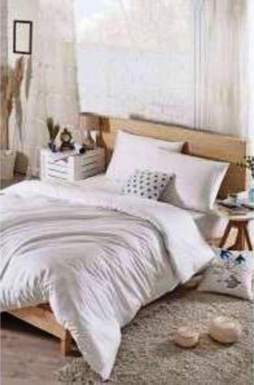 Beyaz Çift Kişilik Nevresim Takımı Yüzde Yüz Pamuk