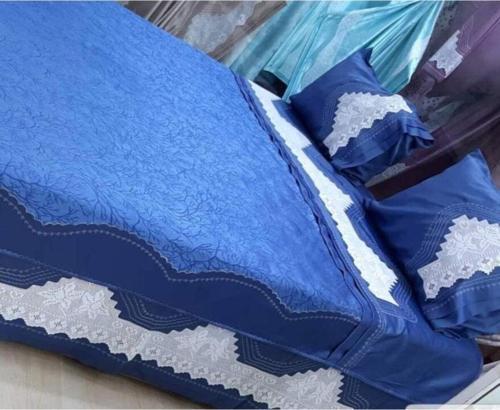 El Işi Dantel Pike Takımı Çarşafıda Dantelli Ağır Piko Ve Nervür Işçiliği