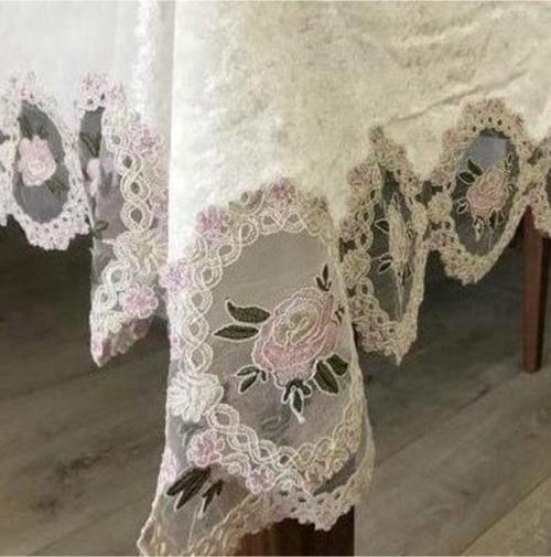 160X220 Cm Ağır Fransız Dantelli Kadife Masa Örtüsü*0,76