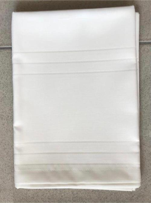 Carmen Tek Masa Örtüsü