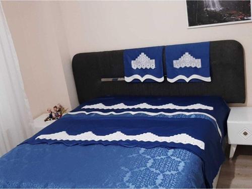 El Işi Dantel Pike Takımı Çarşafıda Dantelli Ağır Piko Ve Nervür Işçiliği