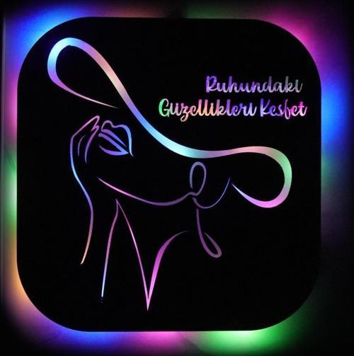 Işıklı Kişiselleştirilebilir Kadın Temalı Tablo Mila Dekoratif Gece Lambası 80 cm